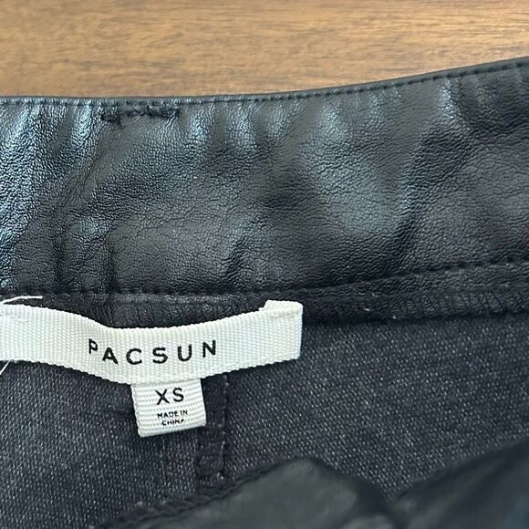 PacSun Black High Rise Faux Leather Straight Leg Pants Size XS - Picture 11 of 11